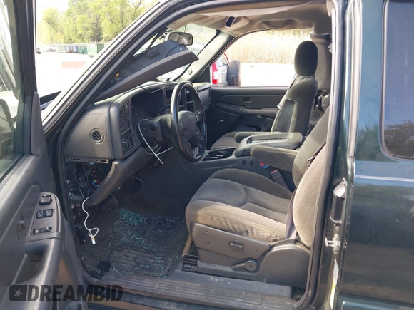 2006 Chevrolet Silverado 1500 LT1 with VIN 1GCEC19T76Z296588, listed as a IAAI auction lot 42094146 with 220,165 mi miles and . Bid and sale history available at DreamBid. Image 5.