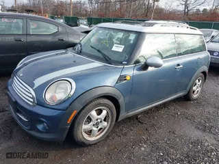 2011 MINI Cooper Clubman with VIN WMWZF3C51BTX81754, listed as a IAAI auction lot 41170747 with 1 mi miles. Bid and sale history available at carsss.com. Image 2.