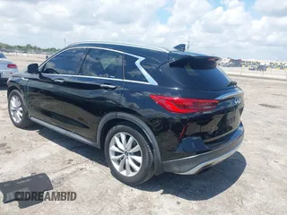 2019 Infiniti QX50 LUXE with VIN 3PCAJ5M16KF119709, listed as a IAAI auction lot 41922353 with 96,262 mi miles. Bid and sale history available at carsss.com. Image 3.