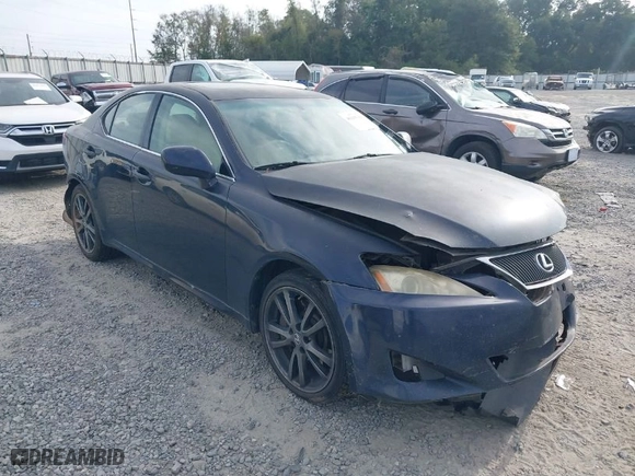 2008 Lexus IS 350 with VIN JTHBE262782013857, listed as a IAAI auction lot 40435369 with NaN miles. Bid and sale history available at carsss.com. Image 1.