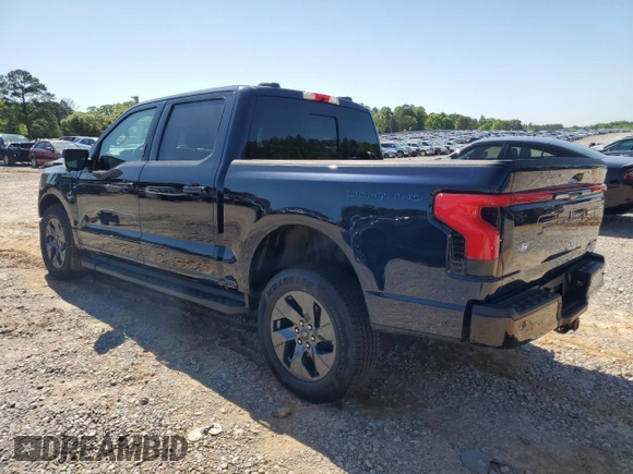 2024 Ford F-150 Lightning Lariat z VIN 1FT6W5L7XRWG09914, wystawiony jako Copart lot #52040985 z przebiegiem 2 588 mil mil oraz Szkoda całkowita • Salvage title. Historia ofert i sprzedaży dostępna na DreamBid. Obrazek 2.