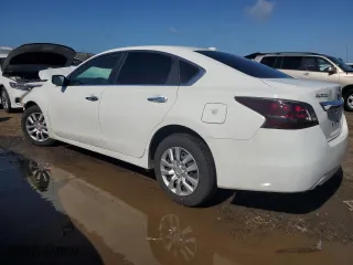 2015 Nissan Altima 2.5 with VIN 1N4AL3AP1FC423529, listed as a Copart auction lot 48433545 with 179,703 mi miles and Salvage Title. Bid and sale history available at carsss.com. Image 2.