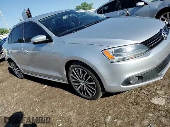 2013 Volkswagen Jetta SEL with VIN 3VWLX7AJ9DM392257, listed as a Copart auction lot 54011485 with 119,903 mi miles and Salvage title. Bid and sale history available at DreamBid. Image 13.