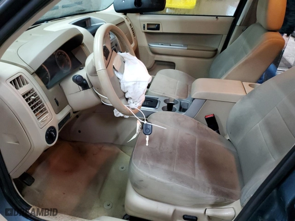 2011 Ford Escape XLT with VIN 1FMCU9DGXBKC53603, listed as a Copart auction lot 47090075 with 114,315 mi miles and Clean Title. Bid and sale history available at carsss.com. Image 7.