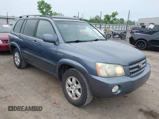 2003 Toyota Highlander z VIN JTEGF21A130105002, wystawiony jako IAAI lot #42086904 z przebiegiem 331 323 mil mil oraz . Historia ofert i sprzedaży dostępna na DreamBid. Obrazek 1.