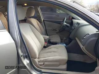 2011 Nissan Altima 2.5 S with VIN 1N4AL2AP3BN485555, listed as a IAAI auction lot 42009647 with 121,017 mi miles. Bid and sale history available at carsss.com. Image 5.