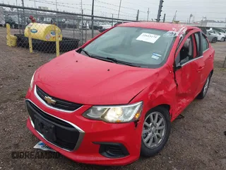 2019 Chevrolet Sonic LT z VIN 1G1JD5SB9K4135048, wystawiony jako IAAI lot #41615175 z przebiegiem 45 826 mil mil oraz . Historia ofert i sprzedaży dostępna na DreamBid. Obrazek 18.