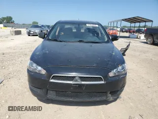 2015 Mitsubishi Lancer ES с VIN JA32U2FU0FU021207, выставлен на аукционе Copart как лот 61850035 с пробегом 139 816 миль миль и Списание • Salvage title. История ставок и продаж доступна на DreamBid. Изображение 5.