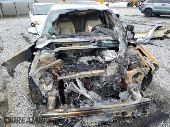 2013 Lincoln MKZ Hybrid with VIN 3LN6L2LU9DR825225, listed as a Copart auction lot 58397105 with Not provided miles and Salvage title. Bid and sale history available at DreamBid. Image 5.