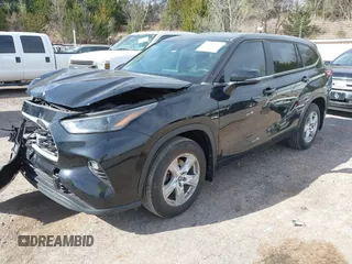 2023 Toyota Highlander L z VIN 5TDKDRBH8PS039060, wystawiony jako IAAI lot #41794375 z przebiegiem 47 745 mil mil oraz . Historia ofert i sprzedaży dostępna na DreamBid. Obrazek 17.