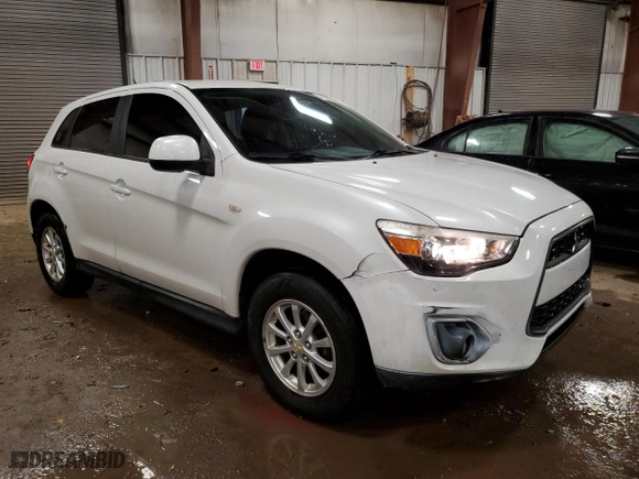 2015 Mitsubishi RVR SE with VIN 4A4AJ3AU9FE601433, listed as a Copart auction lot 86500284 with 133,940 mi miles and Salvage Title. Bid and sale history available at carsss.com. Image 4.