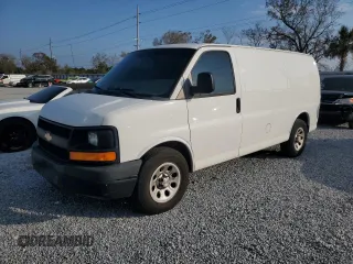 2013 Chevrolet Express Cargo Van with VIN 1GCSGAFX3D1173610, listed as a Copart auction lot 88341225 with 396,659 mi miles and Salvage Title. Bid and sale history available at carsss.com. Image 1.