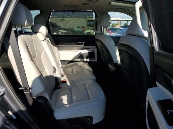 2020 Kia Telluride EX with VIN 5XYP3DHCXLG001439, listed as a Copart auction lot 56702845 with 136,799 mi miles and Clean title. Bid and sale history available at DreamBid. Image 11.