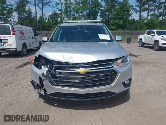 2020 Chevrolet Traverse LT Cloth with VIN 1GNERGKW0LJ306000, listed as a IAAI auction lot 42090962 with 50,559 mi miles. Bid and sale history available at carsss.com. Image 12.