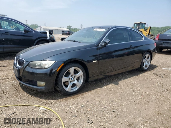2007 BMW 3 Series 328i z VIN WBAWB33577PV70332, wystawiony jako Copart lot #59119955 z przebiegiem 149 705 mil mil oraz Szkoda całkowita • Salvage title. Historia ofert i sprzedaży dostępna na DreamBid. Obrazek 1.
