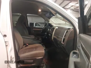 2015 Ram 2500 SLT with VIN 3C6UR5DL0FG686531, listed as a IAAI auction lot 41578746 with 201,706 mi miles. Bid and sale history available at carsss.com. Image 5.