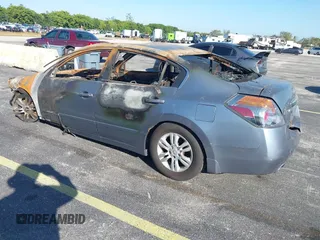 2010 Nissan Altima 2.5 SL with VIN 1N4AL2APXAN408342, listed as a IAAI auction lot 41514887 with 1 mi miles. Bid and sale history available at carsss.com. Image 3.