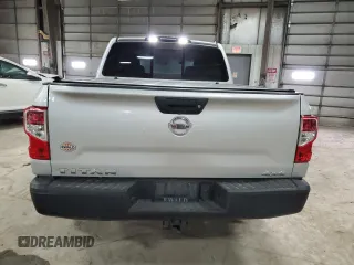 2018 Nissan Titan SV with VIN 1N6AA1EJ6JN509133, listed as a Copart auction lot 44934135 with 69,785 mi miles and Salvage title. Bid and sale history available at DreamBid. Image 6.