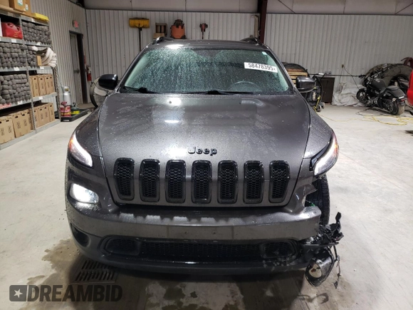 2018 Jeep Cherokee Latitude with VIN 1C4PJMCB2JD556207, listed as a Copart auction lot 58478395 with 102,884 mi miles and Salvage title. Bid and sale history available at DreamBid. Image 5.