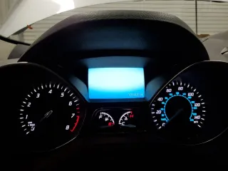 2016 Ford Escape Titanium with VIN 1FMCU0JX2GUB31832, listed as a Copart auction lot 49142115 with 105,400 mi miles and Clean Title. Bid and sale history available at carsss.com. Image 9.