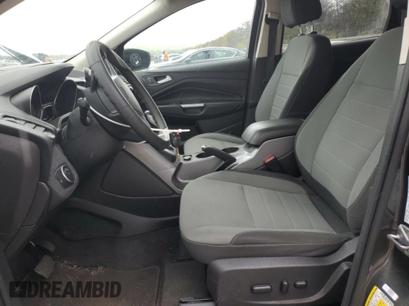 2016 Ford Escape SE z VIN 1FMCU9G97GUC12743, wystawiony jako Copart lot #56578935 z przebiegiem 150 574 mil mil oraz Tytuł czysty. Historia ofert i sprzedaży dostępna na DreamBid. Obrazek 7.