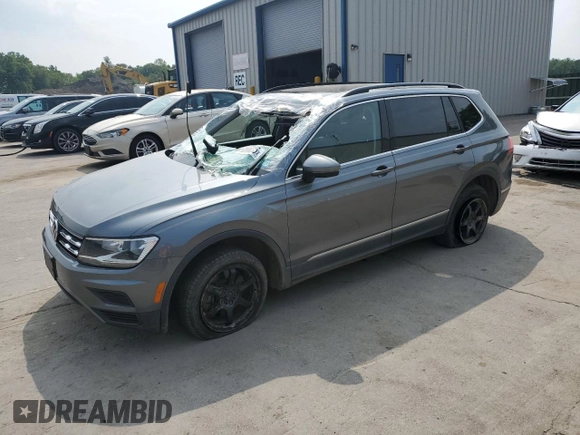 2018 Volkswagen Tiguan SEL with VIN 3VV2B7AX2JM216584, listed as a Copart auction lot 60986525 with 78,641 mi miles and Salvage title. Bid and sale history available at DreamBid. Image 1.