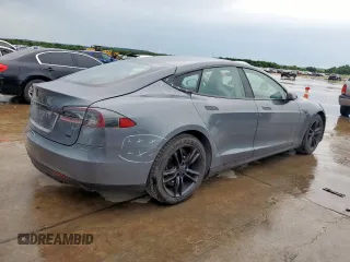 2013 Tesla Model S with VIN 5YJSA1CNXDFP16432, listed as a Copart auction lot 59883855 with 180,100 mi miles and Clean title. Bid and sale history available at DreamBid. Image 3.