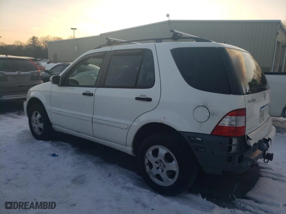 2005 Mercedes-Benz M-Class 3.7L with VIN 4JGAB57E65A524585, listed as a Copart auction lot 89055505 with 158,030 mi miles and Salvage Title. Bid and sale history available at carsss.com. Image 2.