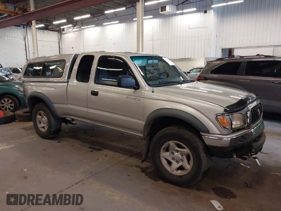 2003 Toyota Tacoma with VIN 5TEWN72N63Z262770, listed as a IAAI auction lot 41599128 with 329,377 mi miles. Bid and sale history available at carsss.com. Image 1.