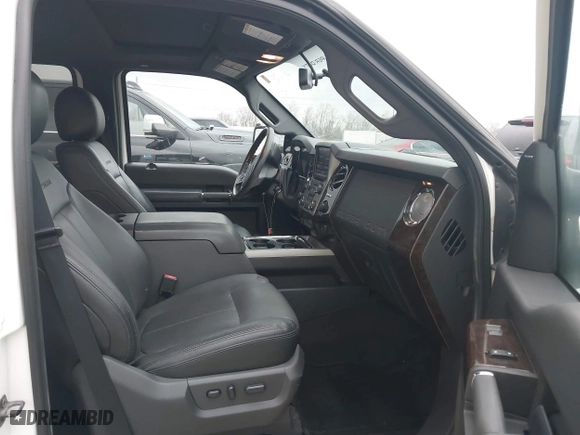 2014 Ford Super Duty F-250 SRW XL with VIN 1FT7W2BTXEEA08391, listed as a IAAI auction lot 41483571 with 100,871 mi miles. Bid and sale history available at carsss.com. Image 5.