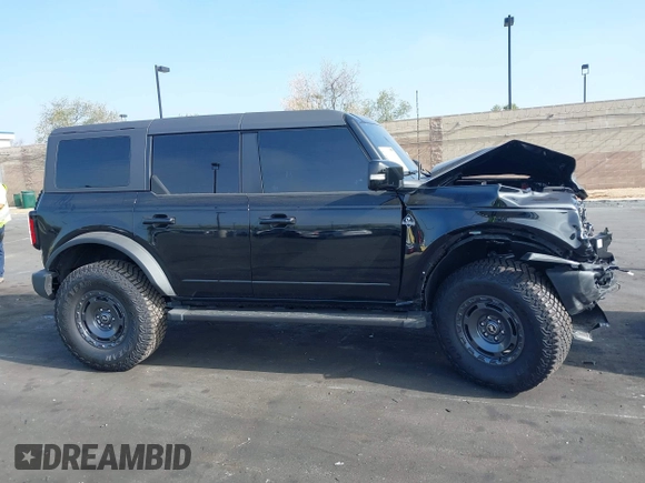 2024 Ford Bronco Outer Banks with VIN 1FMDE8BH2RLB45441, listed as a IAAI auction lot 41991322 with 4,056 mi miles and . Bid and sale history available at DreamBid. Image 14.