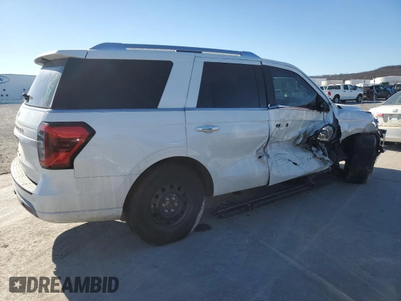 2023 Ford Expedition Platinum with VIN 1FMJU1M83PEA01148, listed as a Copart auction lot 88741545 with 42,843 mi miles and Salvage Title. Bid and sale history available at carsss.com. Image 3.