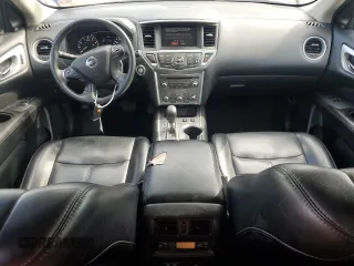 2019 Nissan Pathfinder S z VIN 5N1DR2MN3KC610190, wystawiony jako Copart lot #56862235 z przebiegiem 131 608 mil mil oraz Czysty tytuł • Clean title. Historia ofert i sprzedaży dostępna na DreamBid. Obrazek 8.