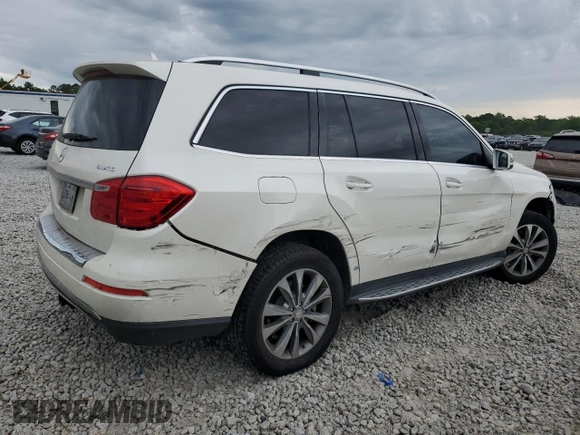 2013 Mercedes-Benz GL 450 z VIN 4JGDF7CE3DA122086, wystawiony jako Copart lot #52203515 z przebiegiem 105 680 mil mil oraz Szkoda całkowita • Salvage title. Historia ofert i sprzedaży dostępna na DreamBid. Obrazek 3.