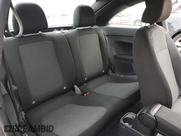 2013 Volkswagen Beetle Entry with VIN 3VWFP7AT5DM654189, listed as a Copart auction lot 49530875 with 124,901 mi miles and Salvage Title. Bid and sale history available at DreamBid. Image 10.