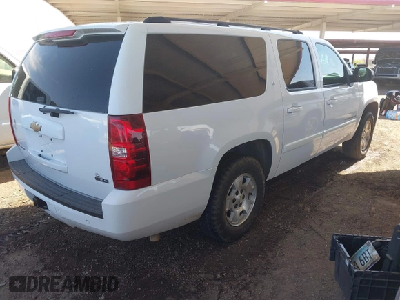 2007 Chevrolet Suburban LTZ with VIN 3GNFC16047G201752, listed as a IAAI auction lot 42028735 with 193,073 mi miles. Bid and sale history available at carsss.com. Image 4.