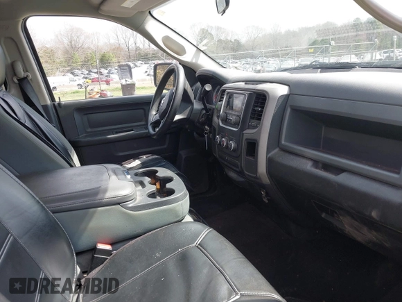 2014 Ram 1500 Express z VIN 1C6RR6KT0ES204081, wystawiony jako IAAI lot #41837967 z przebiegiem 169 256 mil mil oraz . Historia ofert i sprzedaży dostępna na DreamBid. Obrazek 5.