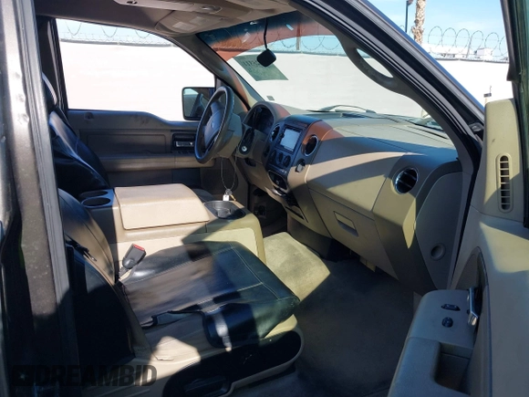 2005 Ford F-150 XLT с VIN 1FTPX12525FB43402, выставлен на аукционе IAAI как лот 42025311 с пробегом 210 220 миль миль и . История ставок и продаж доступна на DreamBid. Изображение 5.