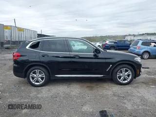 2021 BMW X3 xDrive30i z VIN 5UXTY5C04M9F93699, wystawiony jako IAAI lot #42069567 z przebiegiem 24 773 mil mil oraz . Historia ofert i sprzedaży dostępna na DreamBid. Obrazek 12.