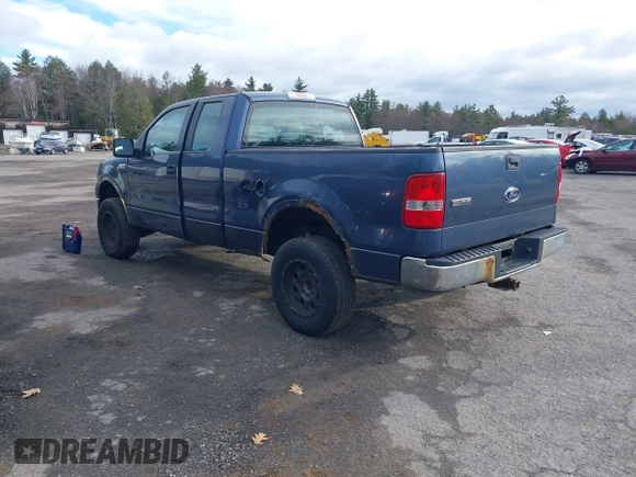 2005 Ford F-150 STX with VIN 1FTRX14W15FB47147, listed as a IAAI auction lot 42028662 with 174,354 mi miles. Bid and sale history available at carsss.com. Image 3.
