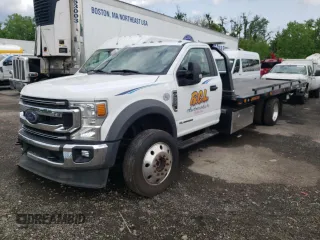 2021 Ford F-550 XL with VIN 1FDUF5HT1MED73161, listed as a Copart auction lot 55724123 with 94,693 mi miles. Bid and sale history available at carsss.com. Image 1.