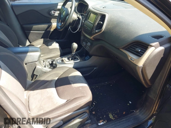 2017 Jeep Cherokee Altitude с VIN 1C4PJLAS6HW595992, выставлен на аукционе IAAI как лот 42242411 с пробегом 133 550 миль миль и . История ставок и продаж доступна на DreamBid. Изображение 5.