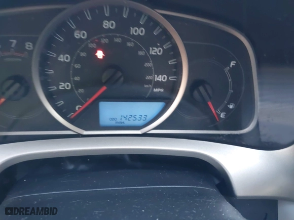 2013 Toyota RAV4 LE with VIN 2T3BFREV7DW020604, listed as a IAAI auction lot 41679035 with 142,533 mi miles. Bid and sale history available at carsss.com. Image 7.