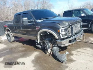 2008 Ford Super Duty F-250 SRW XL with VIN 1FTSW21R28EC02997, listed as a IAAI auction lot 41590405 with 271,911 mi miles. Bid and sale history available at carsss.com. Image 1.
