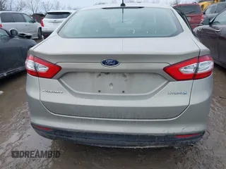 2015 Ford Fusion S Hybrid with VIN 3FA6P0UU4FR111409, listed as a IAAI auction lot 41447316 with 150,068 mi miles. Bid and sale history available at carsss.com. Image 16.