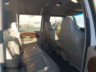 2003 Ford Super Duty F-250 XL with VIN 1FTNW21F23EA17926, listed as a IAAI auction lot 40641665 with 248,839 mi miles. Bid and sale history available at carsss.com. Image 8.