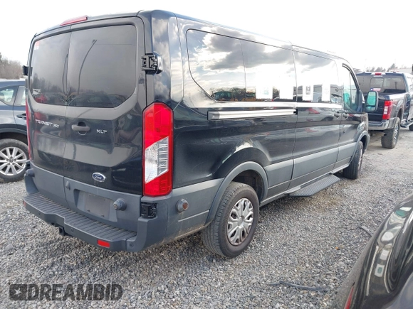 2018 Ford Transit Passenger XL z VIN 1FBZX2YM5JKA57441, wystawiony jako IAAI lot #41257346 z przebiegiem 71 702 mil mil oraz . Historia ofert i sprzedaży dostępna na DreamBid. Obrazek 4.