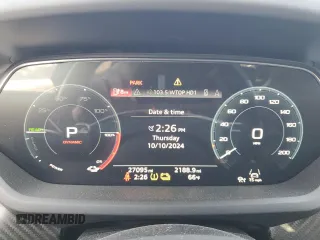 2022 Audi e-tron GT Prestige z VIN WAUEJBFW7N7006626, wystawiony jako Copart lot #75207374 z przebiegiem 27 095 mil mil oraz Szkody całkowita. Historia ofert i sprzedaży dostępna na DreamBid. Obrazek 9.
