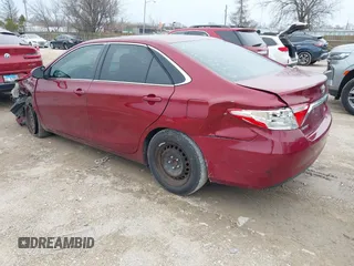 2016 Toyota Camry XLE with VIN 4T1BF1FKXGU533008, listed as a IAAI auction lot 41957727 with 184,022 mi miles. Bid and sale history available at carsss.com. Image 3.