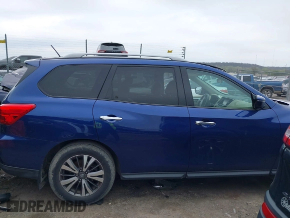 2017 Nissan Pathfinder S with VIN 5N1DR2MN2HC601120, listed as a IAAI auction lot 41916133 with 99,995 mi miles and . Bid and sale history available at DreamBid. Image 14.
